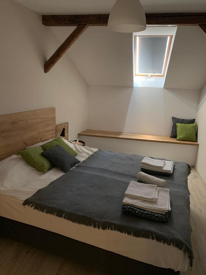 Vatus Apartmanhaz วาค ภายนอก รูปภาพ