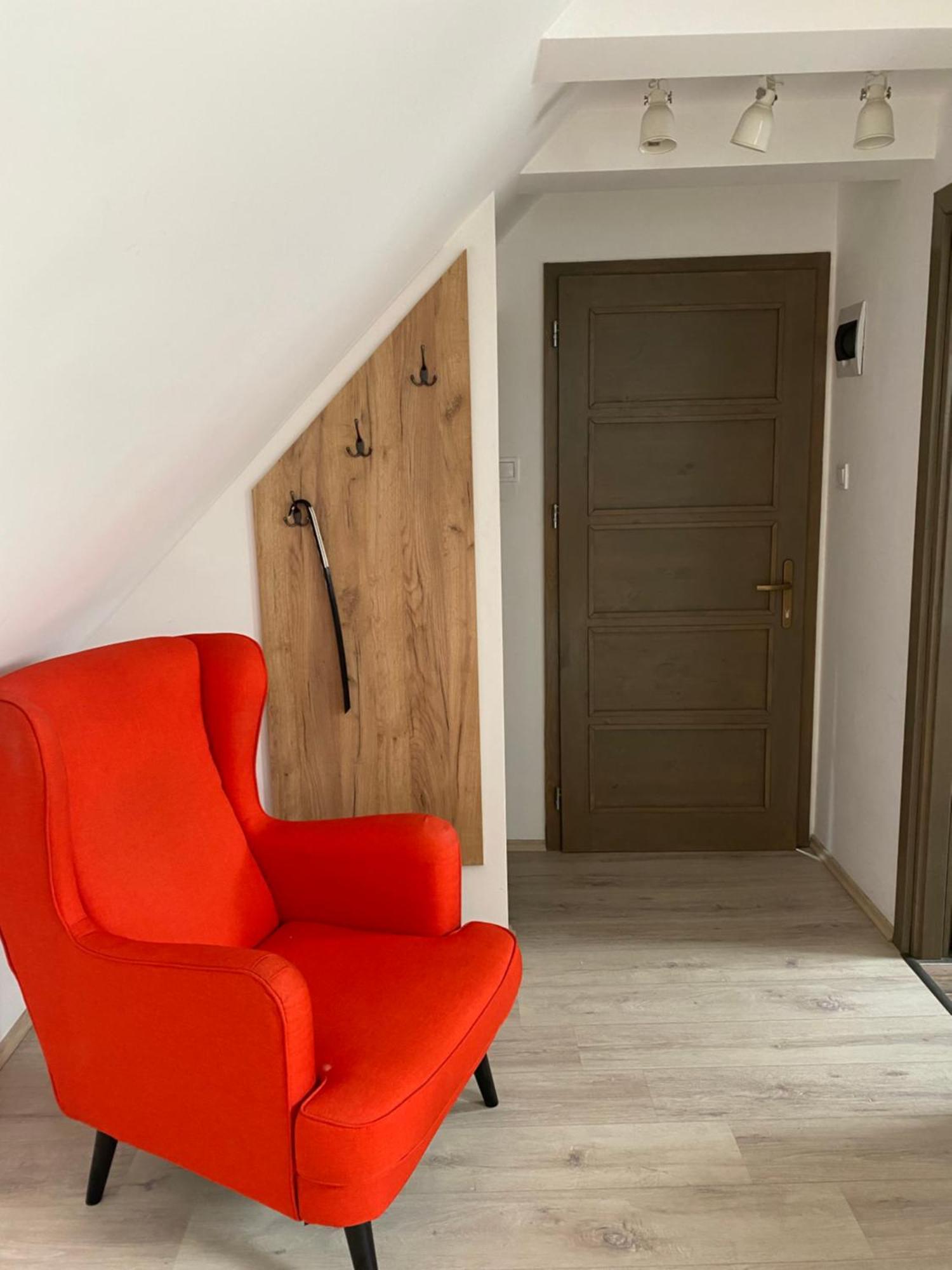 Vatus Apartmanhaz วาค ภายนอก รูปภาพ