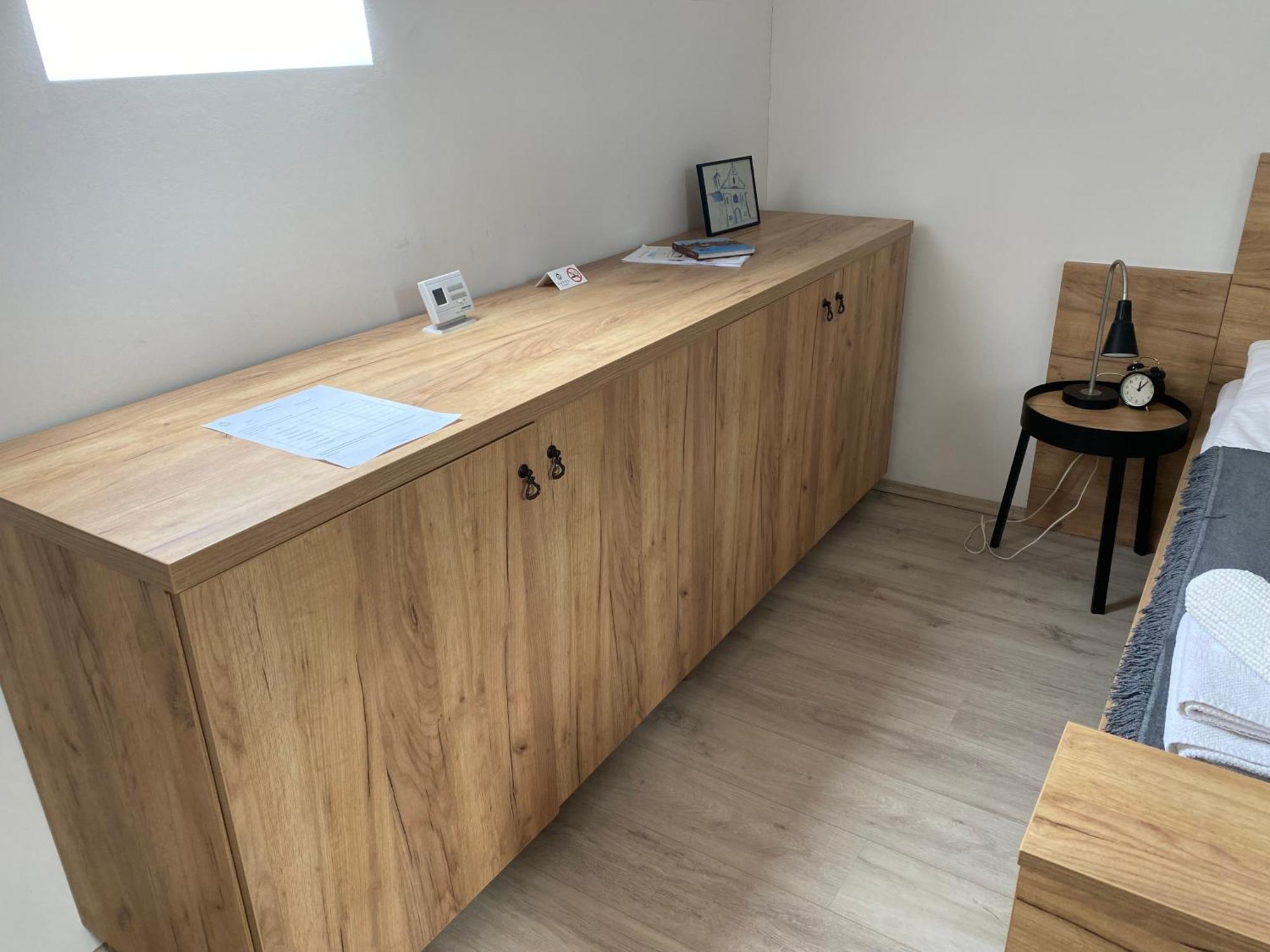 Vatus Apartmanhaz วาค ภายนอก รูปภาพ